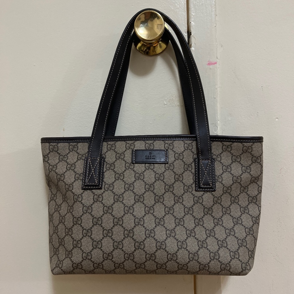 Gucci GG Supreme Small Canvas Tote Bag
